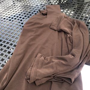 Cold shoulder brown top